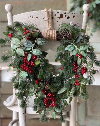 Elmsley Pine & Berry Wreath | 18"